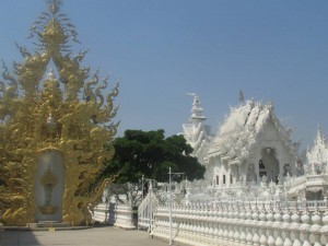 Gold looks good next to white...at the White Temple, Chiang Rai